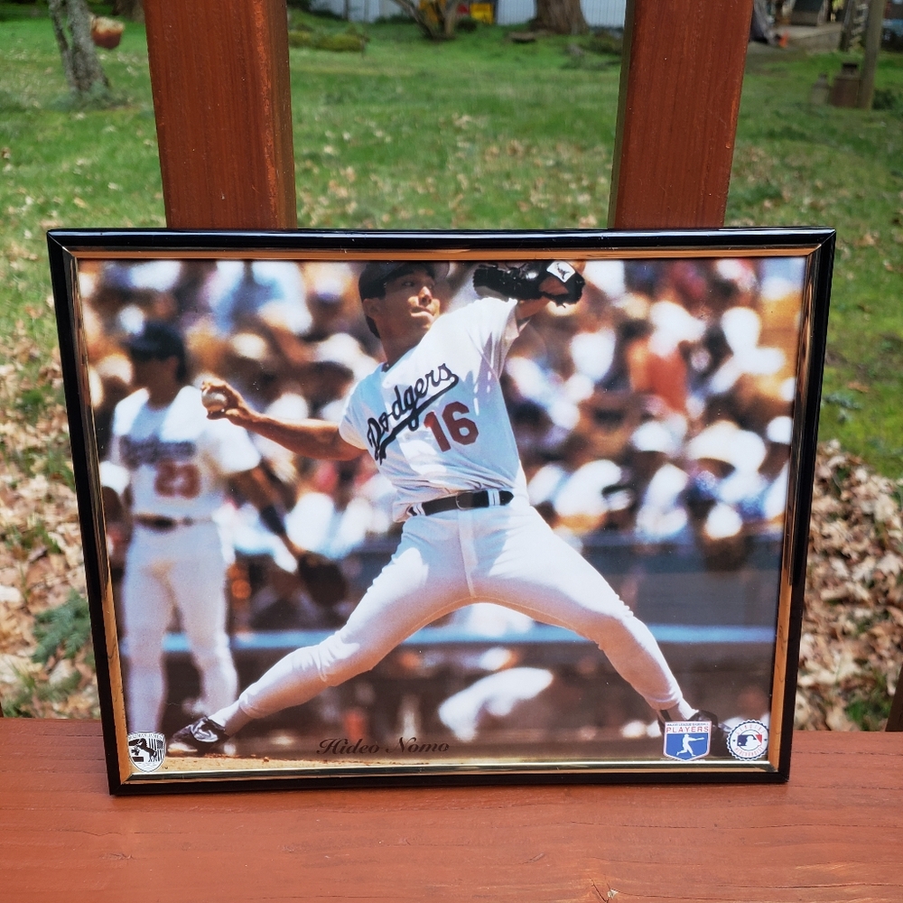 MLB Hideo Nomo LA Dodgers Player #16 Framed Picture 10" x 8"